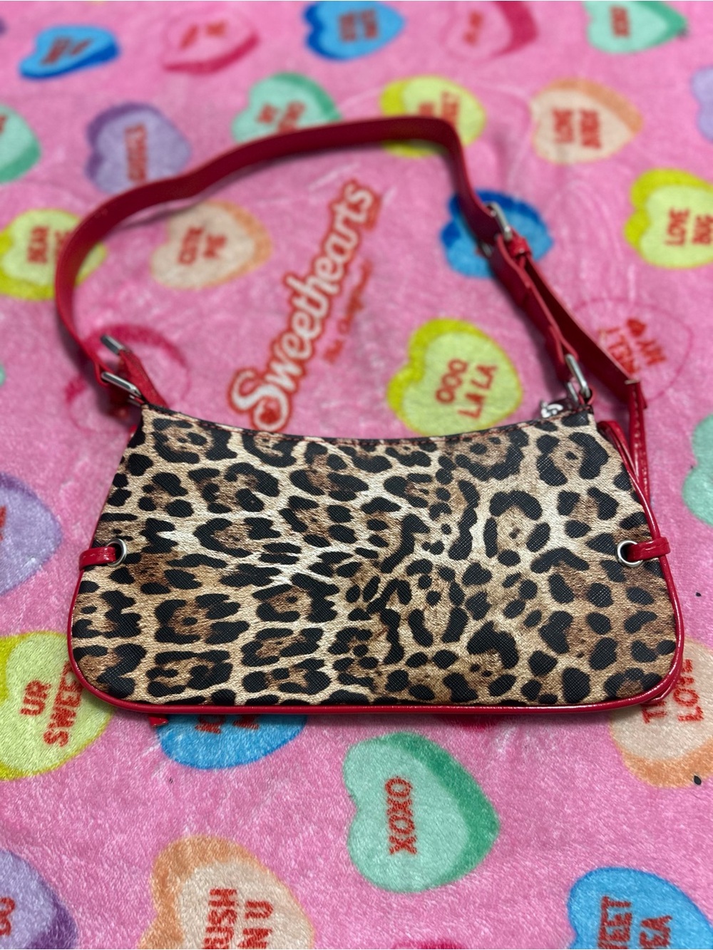 Y2K Leopard print purse with red trim #animalprint #statement #baddie